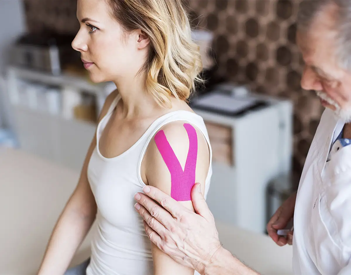 Frozen-Shoulder-physiotherapy